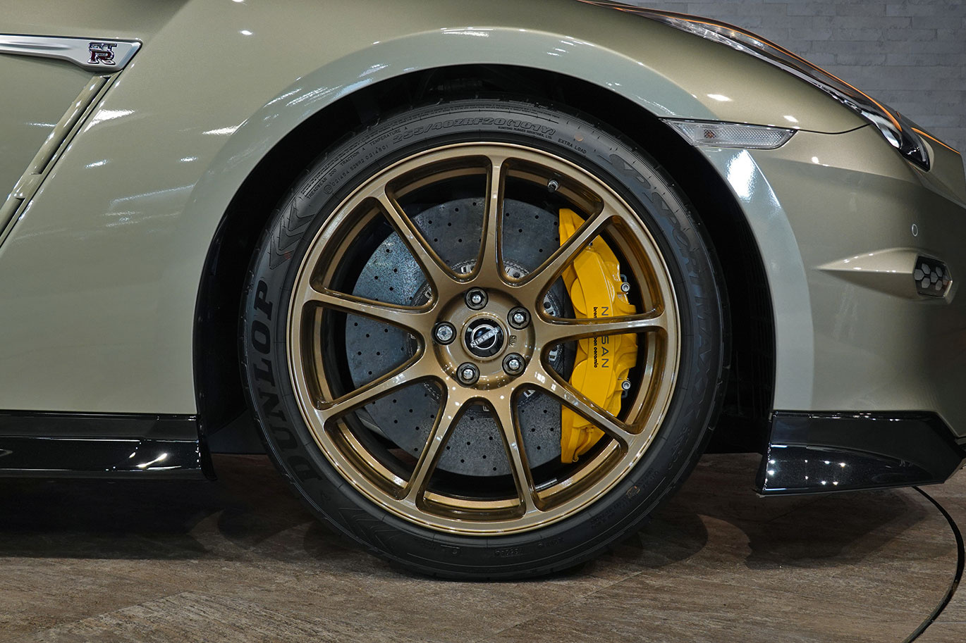 日産 GT-R R35 GT-R プレミアムエディション T-Spec