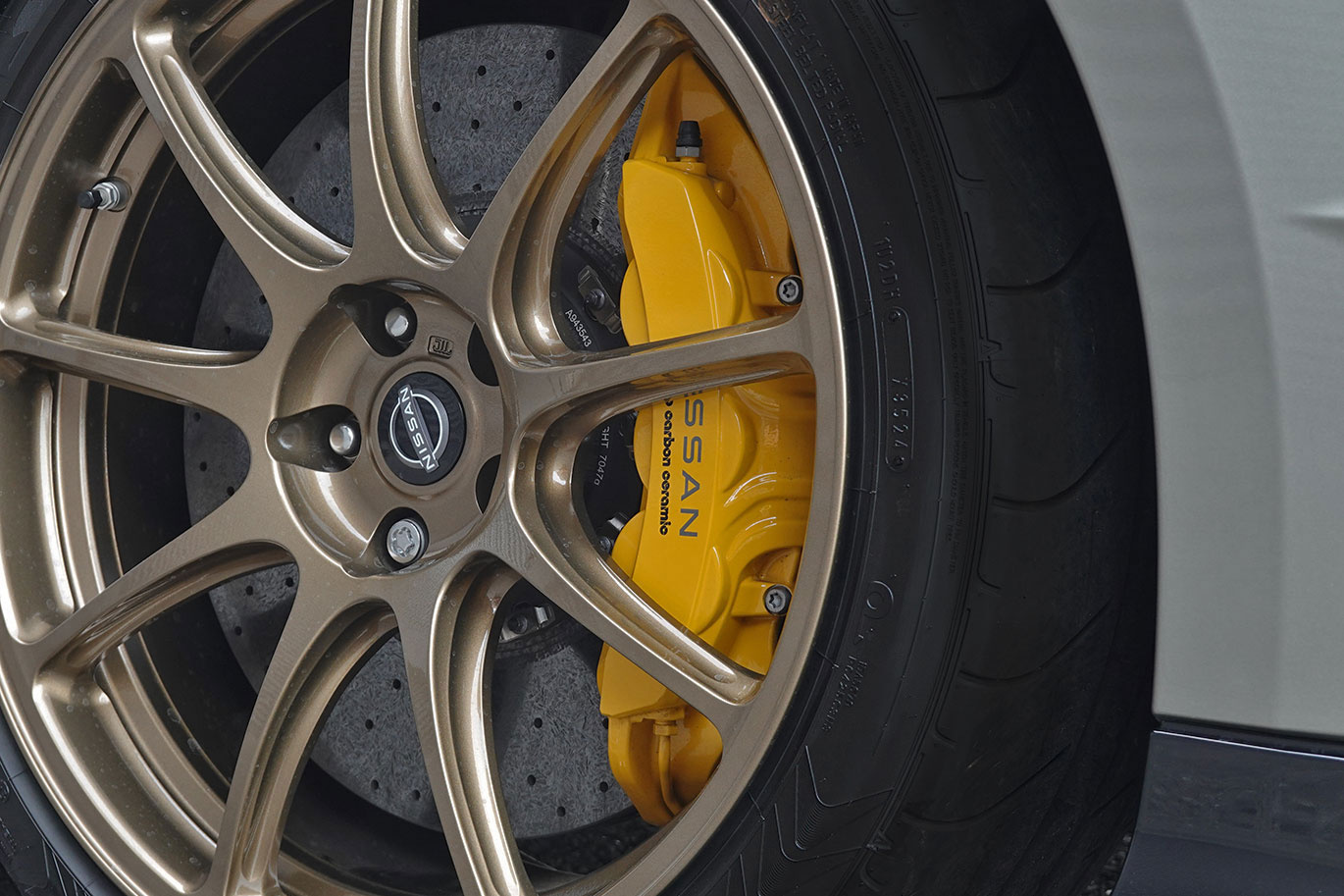 日産 GT-R R35 GT-R プレミアムエディション T-Spec