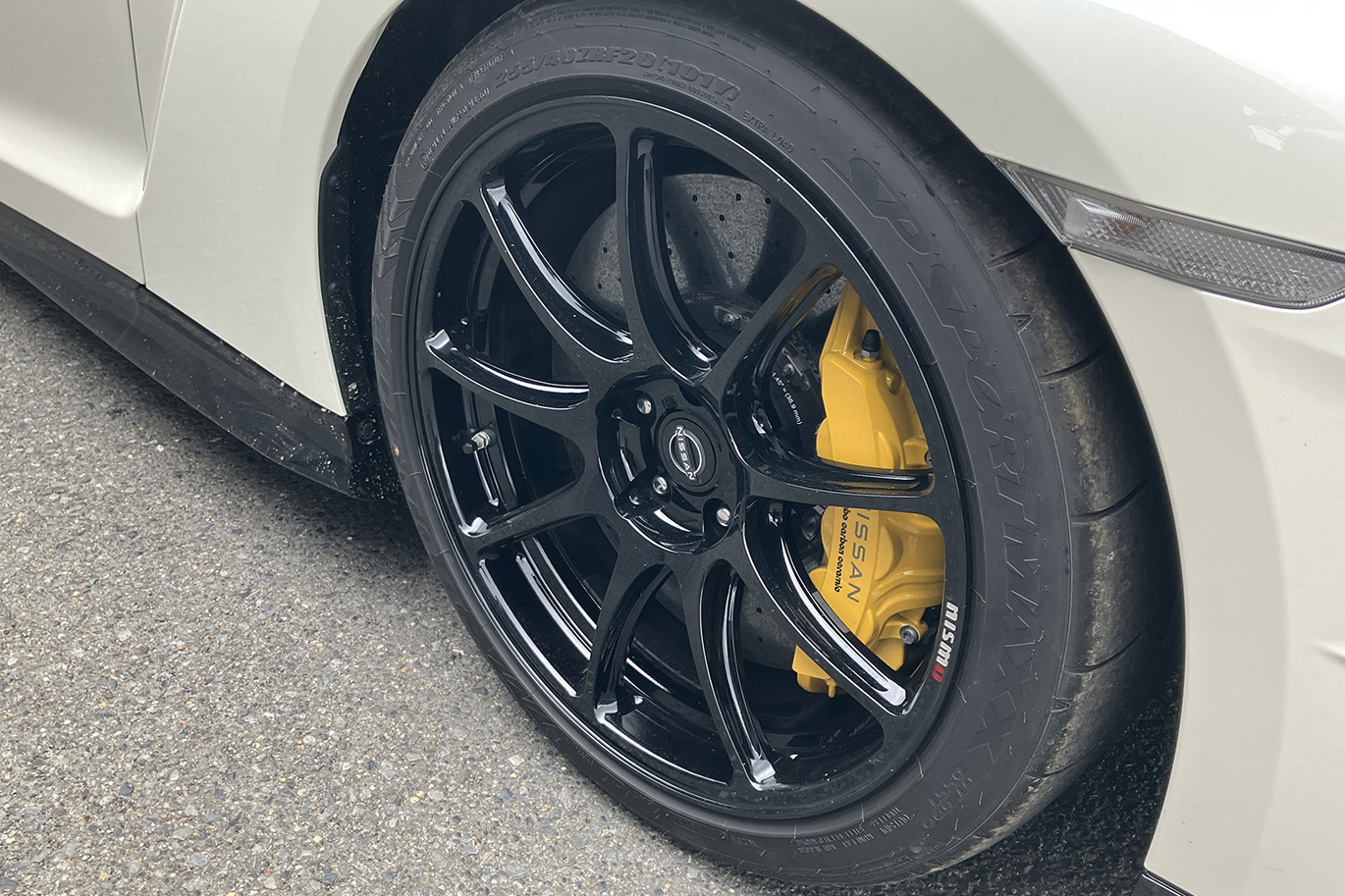 日産 GT-R R35 GT-R Track edition engineered by NISMO T-Spec