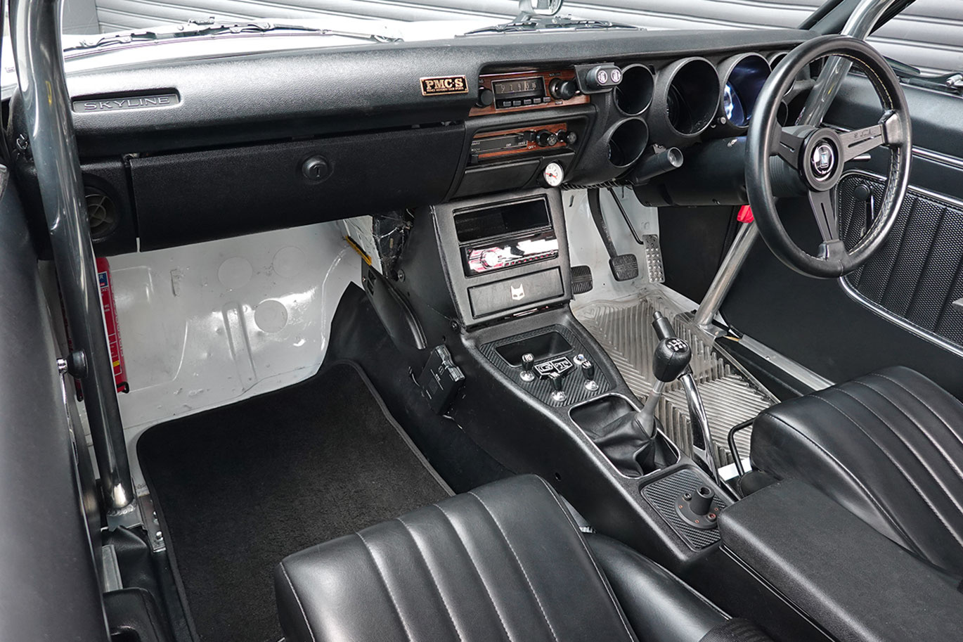 日産 スカイラインクーペ KGC10 スカイライン　2000GT、L28改３リッター・ハヤシレーシングアルミ・リアブレーキディスクブレーキ化公認