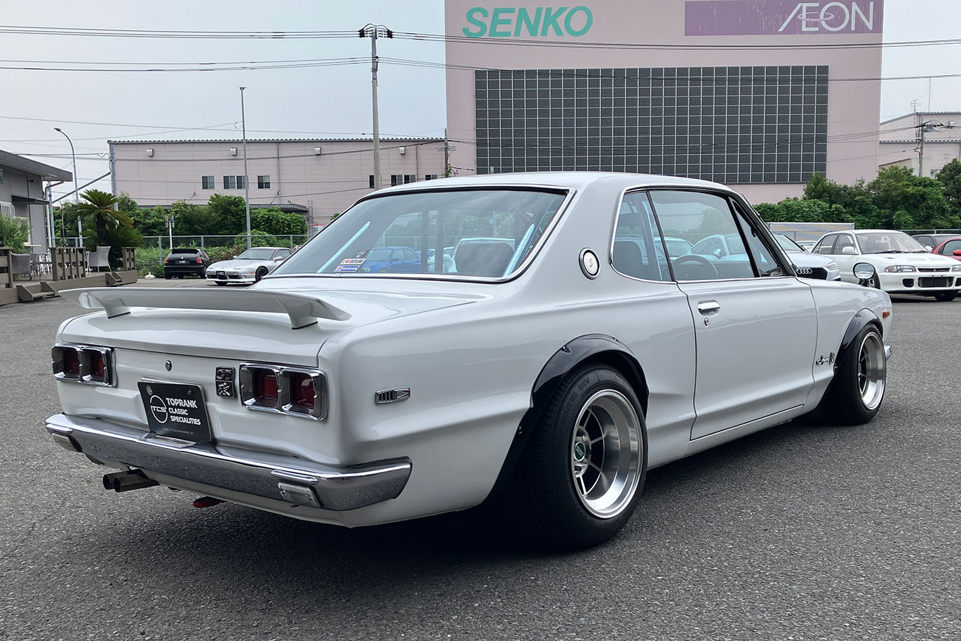 日産 スカイライン 