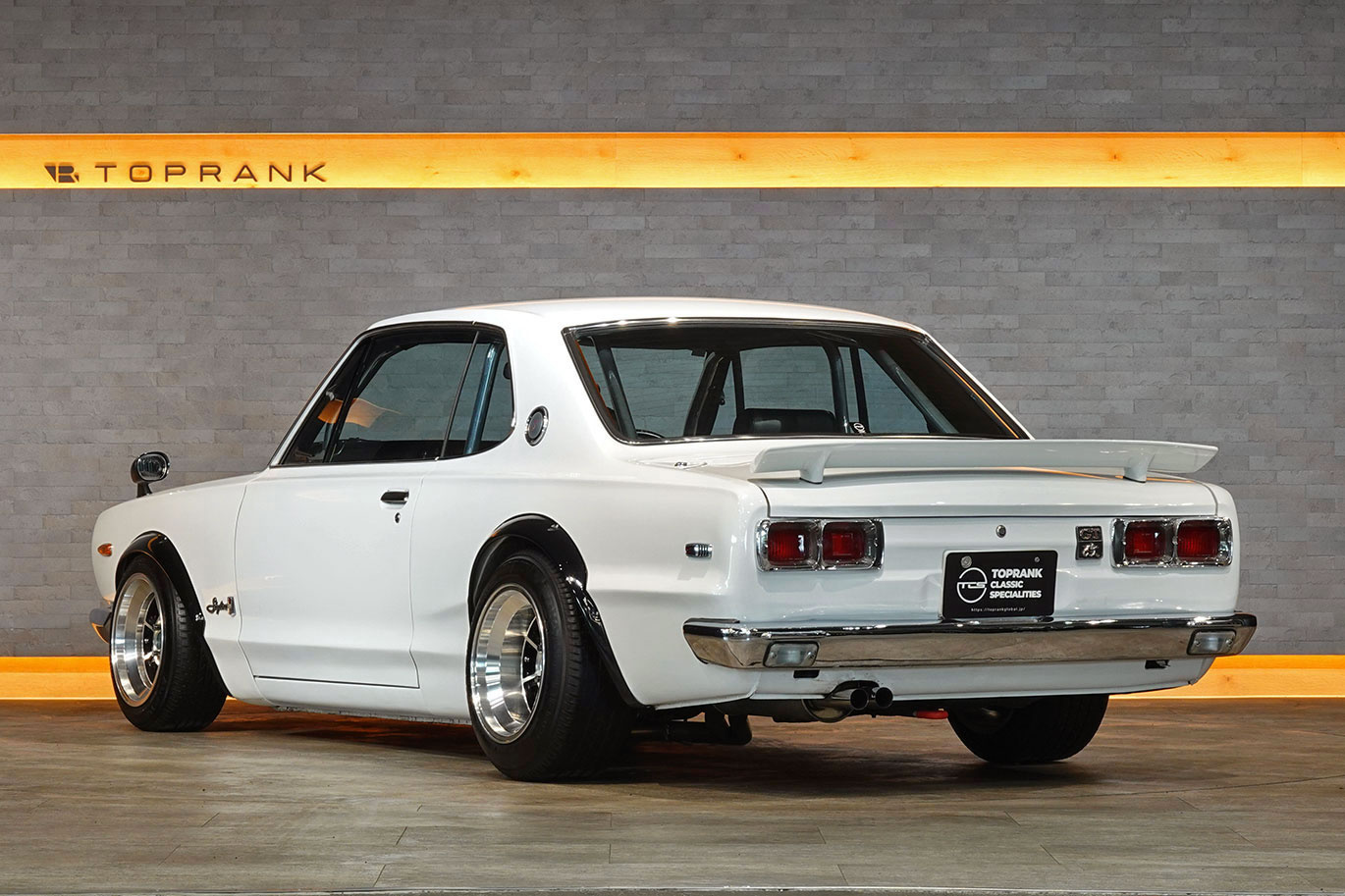 日産 スカイラインクーペ KGC10 スカイライン　2000GT、L28改３リッター・ハヤシレーシングアルミ・リアブレーキディスクブレーキ化公認