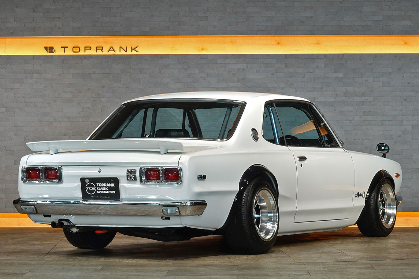 日産 スカイラインクーペ KGC10 スカイライン　2000GT、L28改３リッター・ハヤシレーシングアルミ・リアブレーキディスクブレーキ化公認