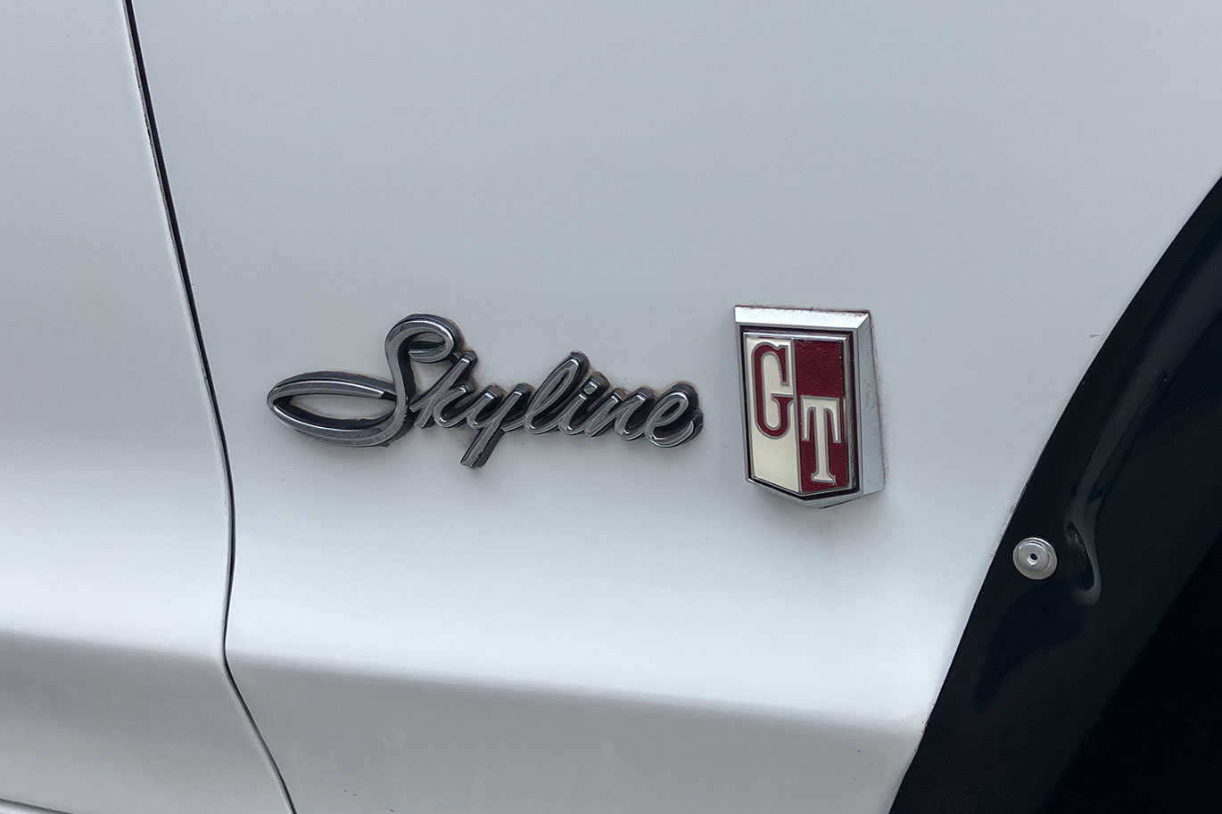 日産 スカイライン 
