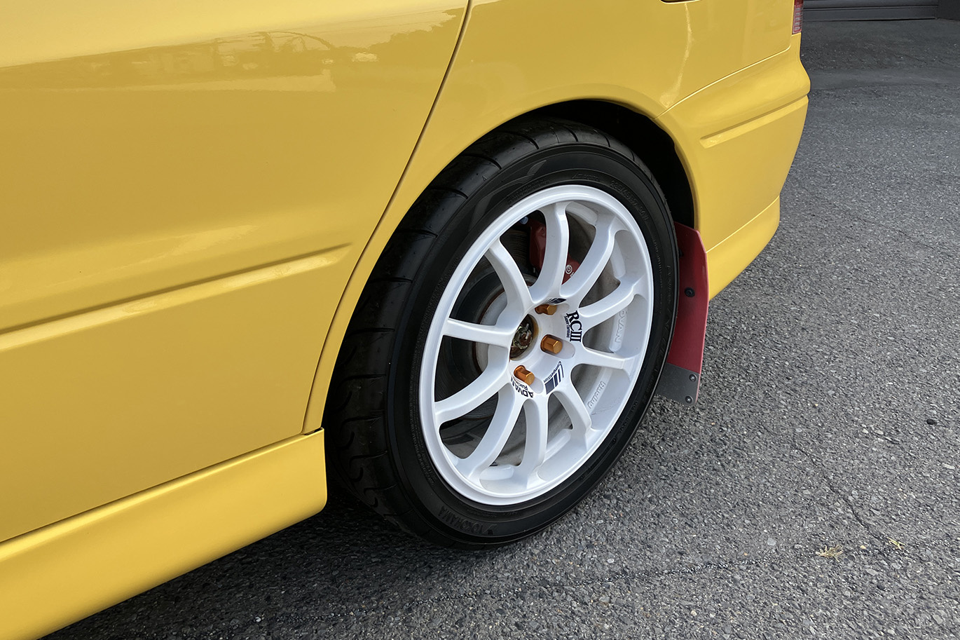 三菱 ランサーエボリューション GSR エボ VII, ADVAN Racing 17 インチ、ONE OWNER