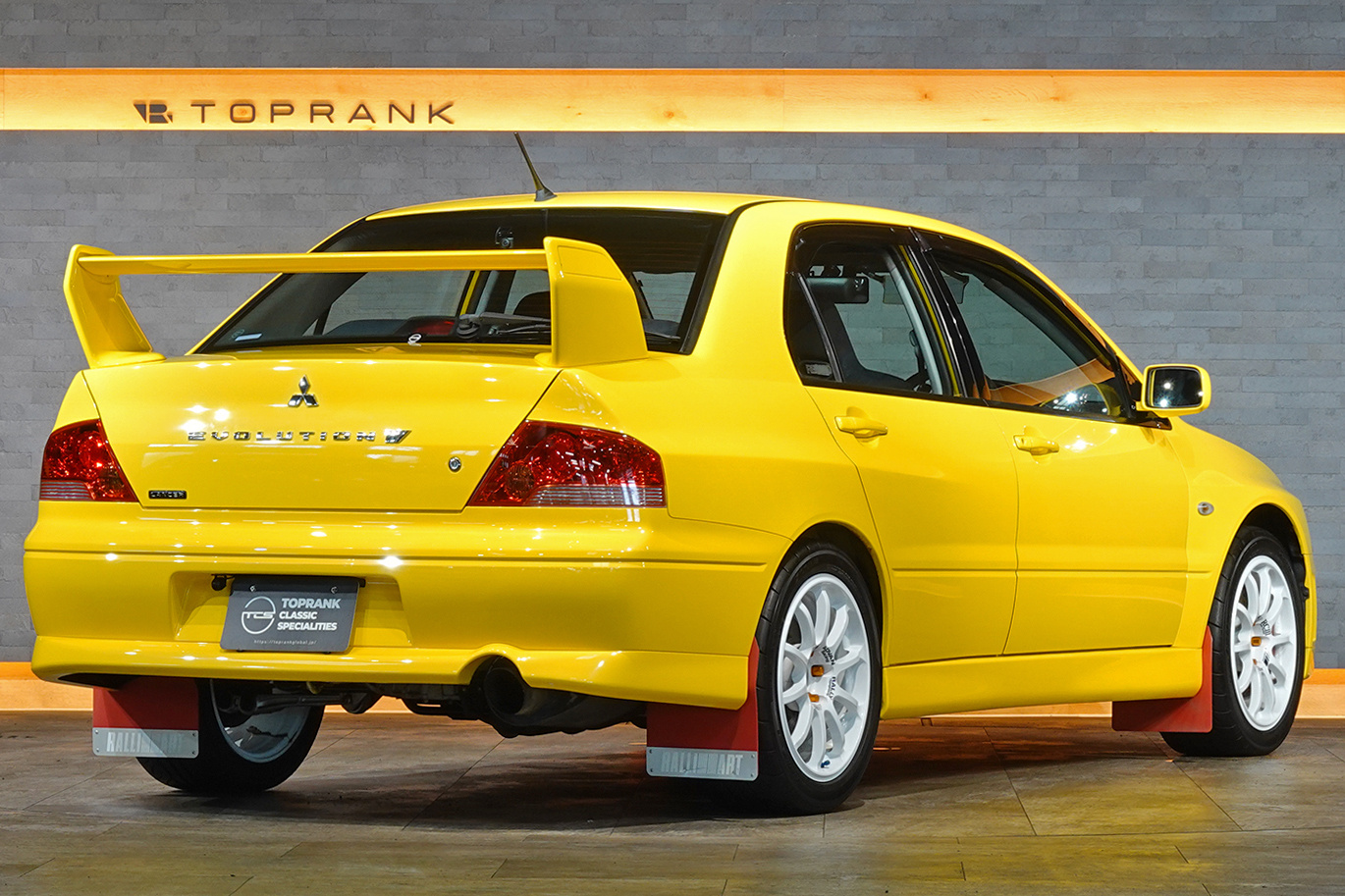 三菱 ランサーエボリューション Lancer GSR Evolution VII ワンオーナー・ADVAN Racing RCIII 17 インチ・Ralliart マッドフラップ純正ダンデライオンイエロー・4G63ターボエンジン・５速MT