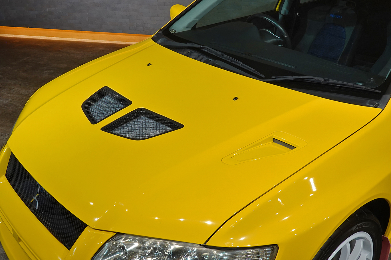 三菱 ランサーエボリューション Lancer GSR Evolution VII ワンオーナー・ADVAN Racing RCIII 17 インチ・Ralliart マッドフラップ純正ダンデライオンイエロー・4G63ターボエンジン・５速MT