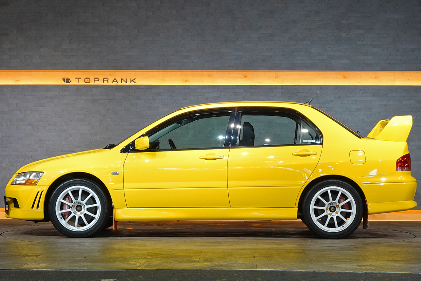 三菱 ランサーエボリューション Lancer GSR Evolution VII ワンオーナー・ADVAN Racing RCIII 17 インチ・Ralliart マッドフラップ純正ダンデライオンイエロー・4G63ターボエンジン・５速MT