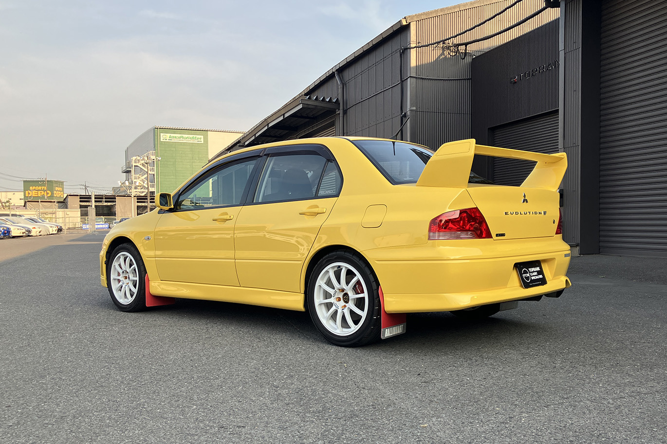 三菱 ランサーエボリューション GSR エボ VII, ADVAN Racing 17 インチ、ONE OWNER