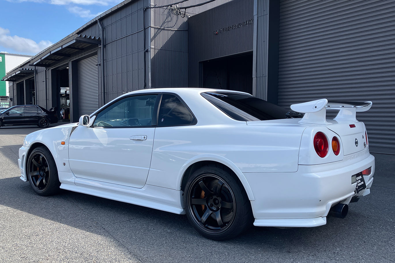 日産 スカイラインGT-R R34 BNR34 SKYLINE GT-R  V-SPEC II・新品RAYS Volk Racing TE37 Black Shadow LTD.・R35ブレーキキャリパー