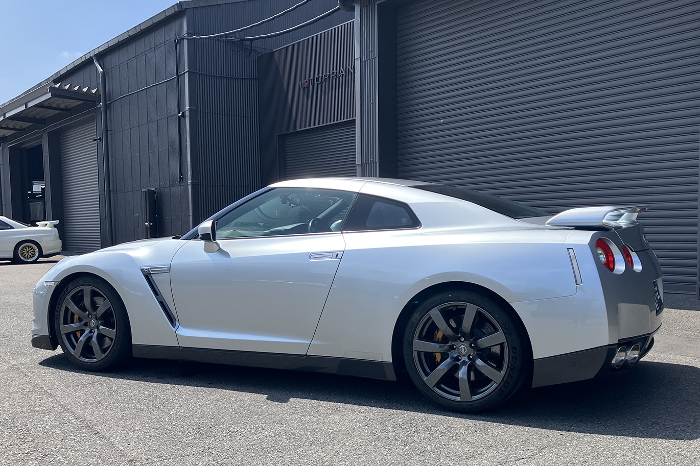 日産 GT-R R35 GT-R　プレミアムエディション