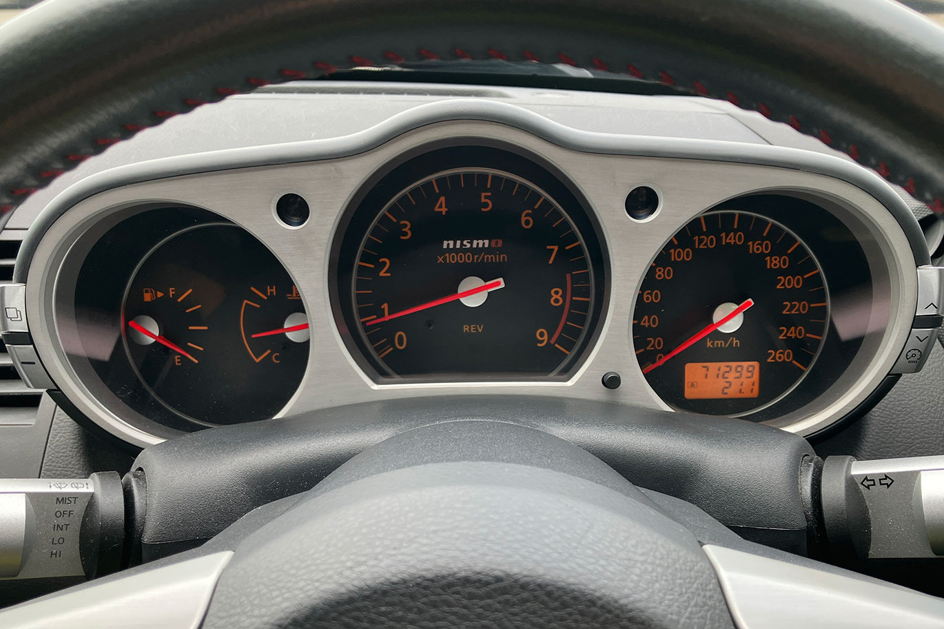 日産 フェアレディZ Z33 フェアレディZ バージョンニスモ、ワンオーナー、プレミアムブレーズレッド