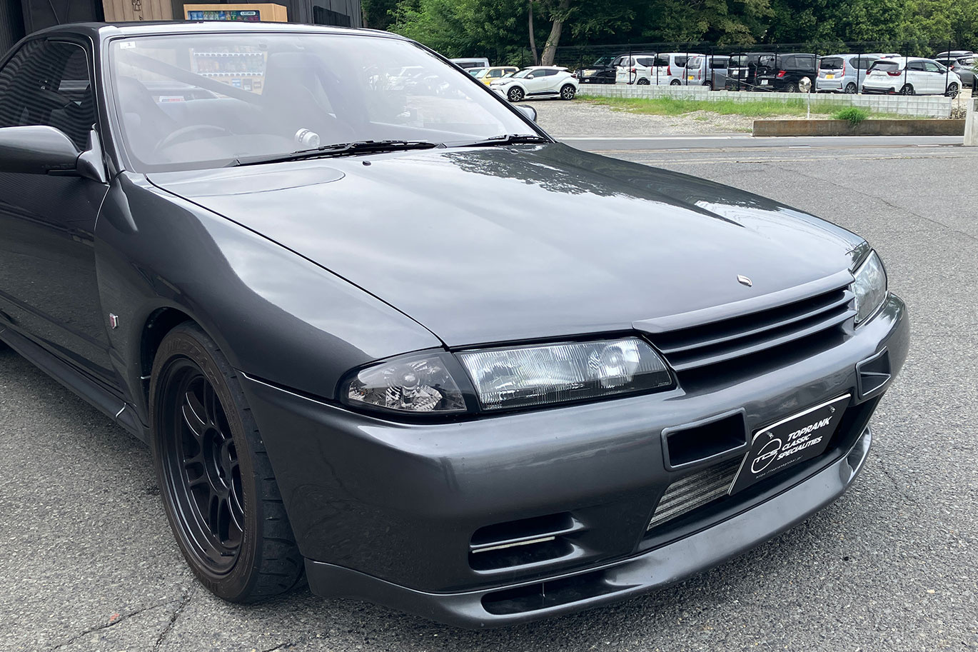 日産 スカイラインGT-R BNR32 R32 スカイライン GT-R Garage SAURUS 884 エンジンヘッドカバー・BLITZ 車高調＆DSC・ENDLESS Xコイルスプリング・Defiメーター類