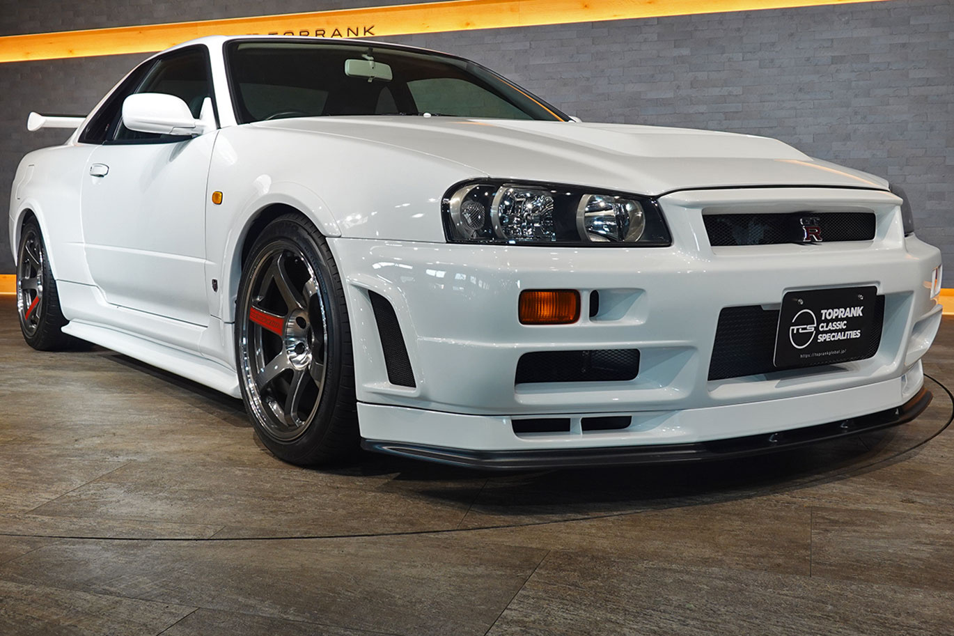 日産 スカイラインGT-R R34 BNR34 スカイラインGT-R  V-SPEC ニスモフルエアロ・R-Tuneドライカーボンボンネット・レイズ ボルクレーシング TE37SL 18インチAW