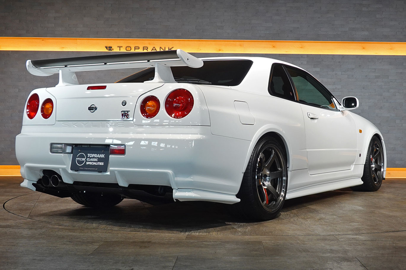 日産 スカイラインGT-R R34 BNR34 スカイラインGT-R  V-SPEC ニスモフルエアロ・R-Tuneドライカーボンボンネット・レイズ ボルクレーシング TE37SL 18インチAW