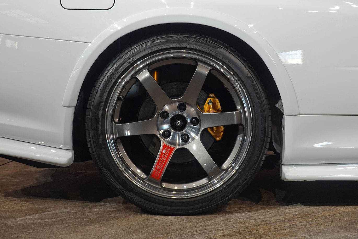 日産 スカイラインGT-R R34 BNR34 スカイラインGT-R  V-SPEC ニスモフルエアロ・R-Tuneドライカーボンボンネット・レイズ ボルクレーシング TE37SL 18インチAW