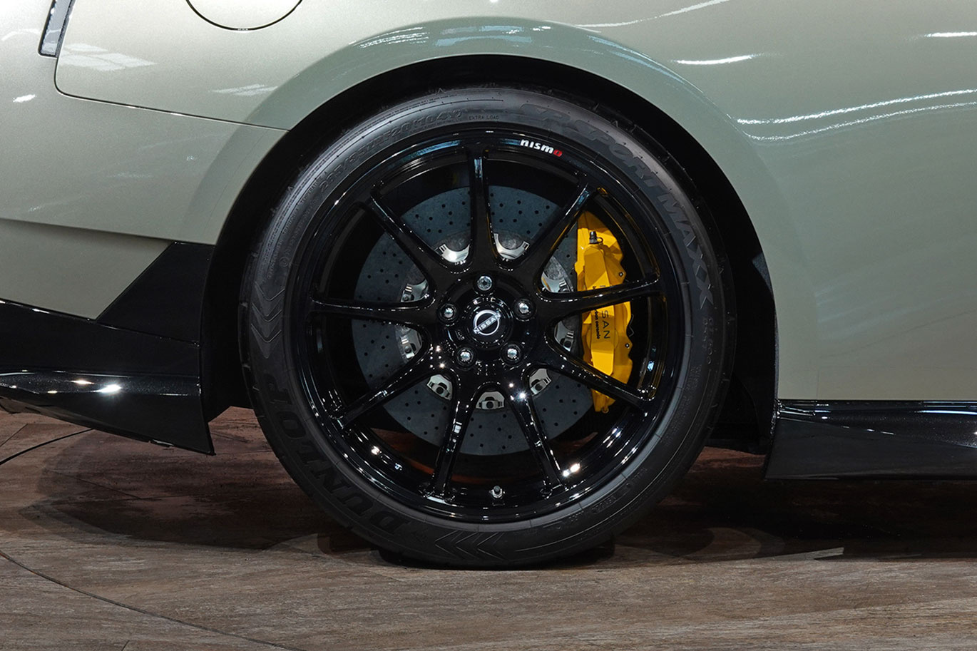 日産 GT-R R35 GT-R, Track edition engineered by NISMO T-Spec MY24・T-Spec専用色：ミレニアムジェイド-JW0-・メーカーOP：Reacaro製カーボンバックバケットシート
