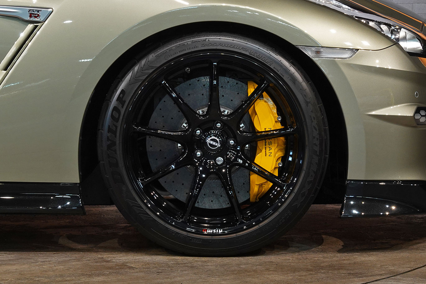 日産 GT-R R35 GT-R, Track edition engineered by NISMO T-Spec MY24・T-Spec専用色：ミレニアムジェイド-JW0-・メーカーOP：Reacaro製カーボンバックバケットシート