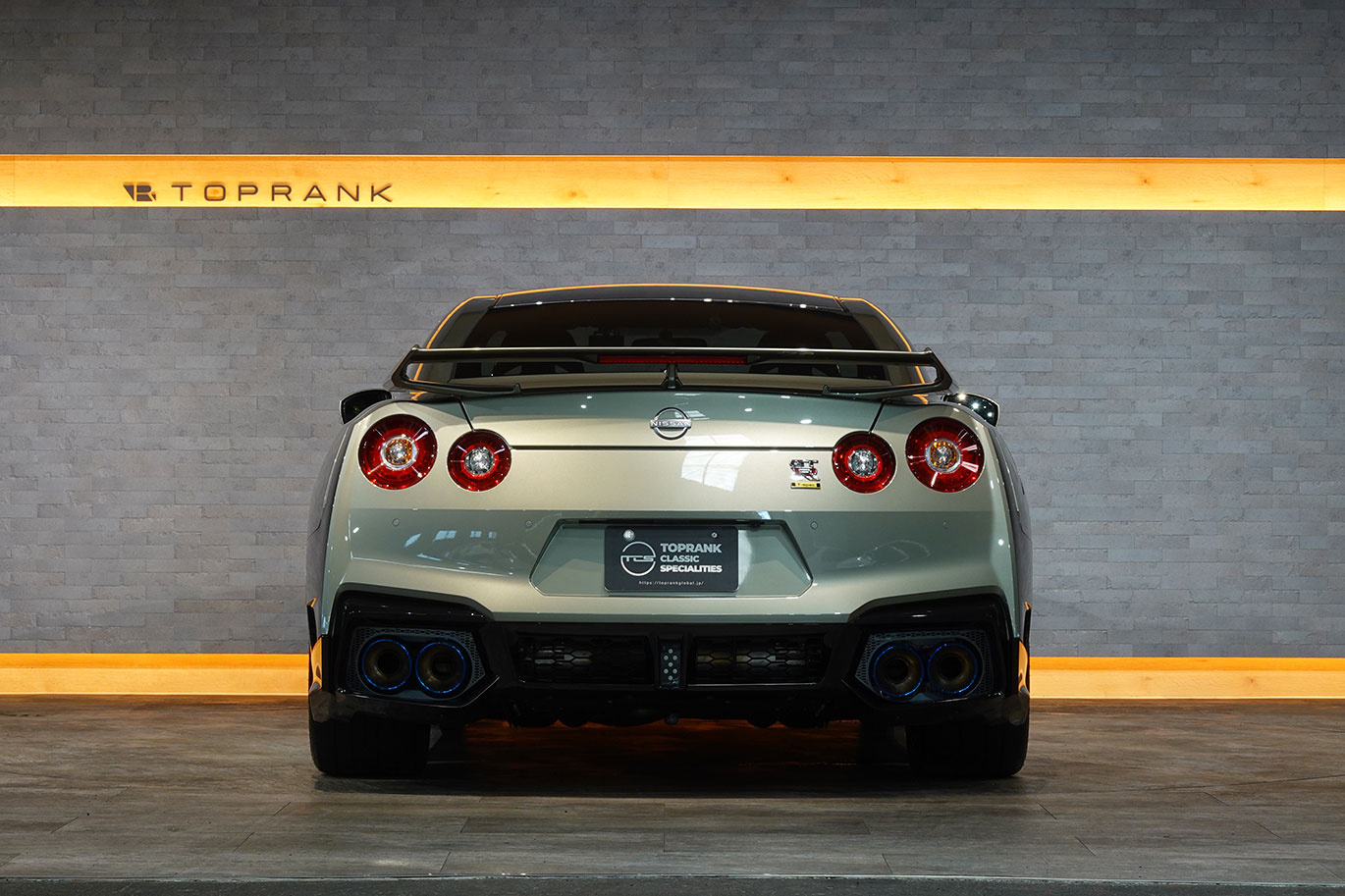 日産 GT-R R35 GT-R, Track edition engineered by NISMO T-Spec MY24・T-Spec専用色：ミレニアムジェイド-JW0-・メーカーOP：Reacaro製カーボンバックバケットシート