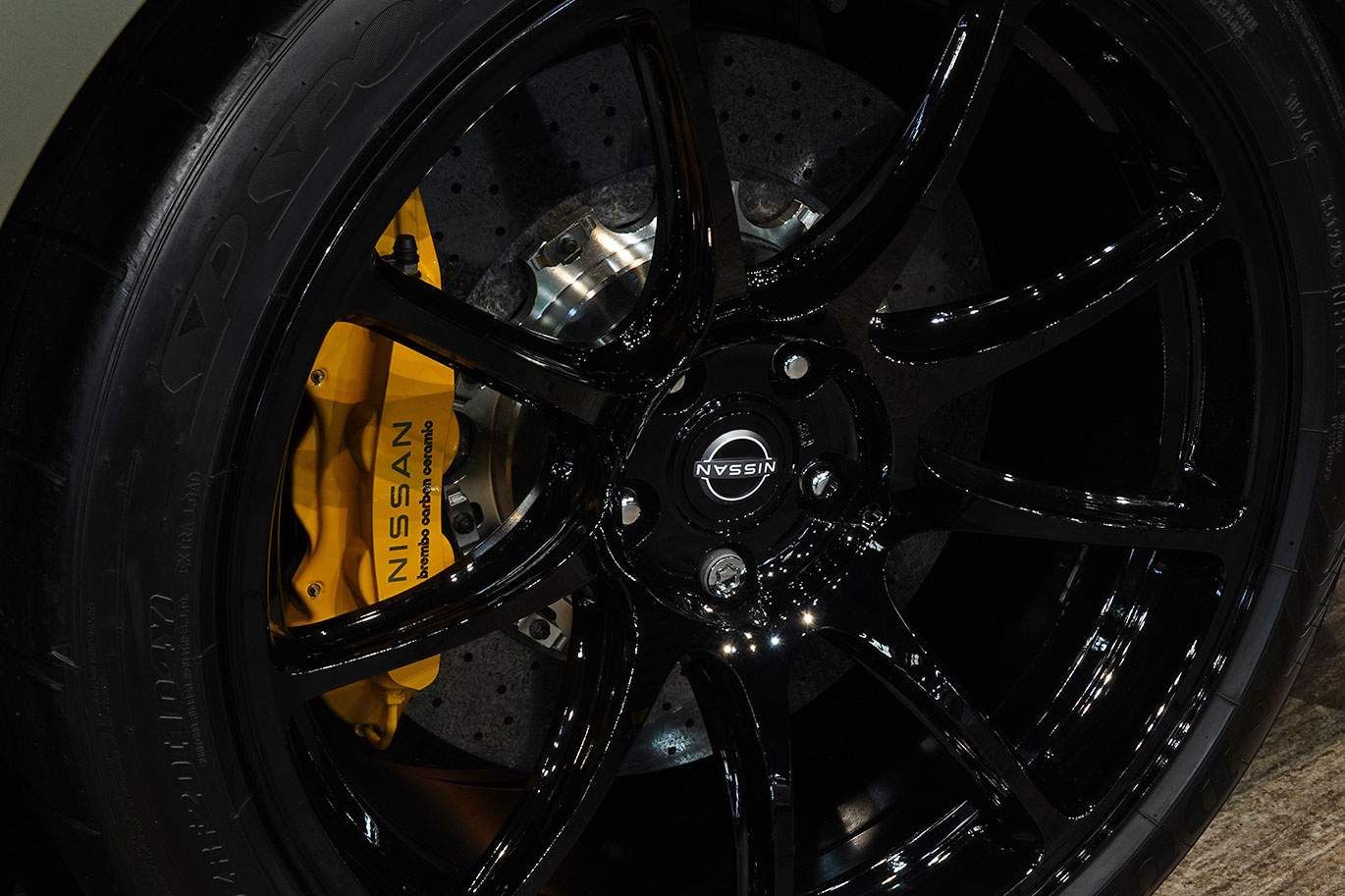 日産 GT-R R35 GT-R, Track edition engineered by NISMO T-Spec MY24・T-Spec専用色：ミレニアムジェイド-JW0-・メーカーOP：Reacaro製カーボンバックバケットシート