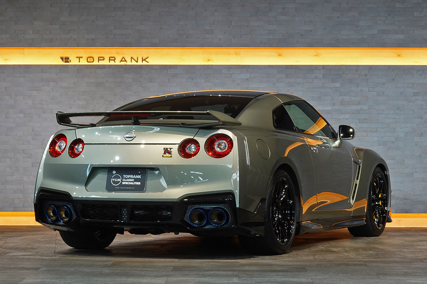 日産 GT-R R35 GT-R, Track edition engineered by NISMO T-Spec MY24・T-Spec専用色：ミレニアムジェイド-JW0-・メーカーOP：Reacaro製カーボンバックバケットシート