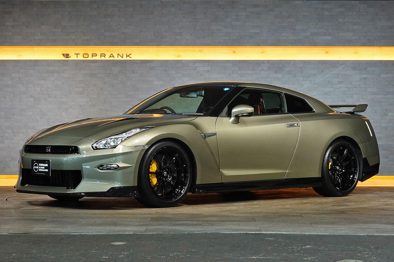日産 GT-R R35 GT-R, Track edition engineered by NISMO T-Spec MY24・T-Spec専用色：ミレニアムジェイド-JW0-・メーカーOP：Reacaro製カーボンバックバケットシート
