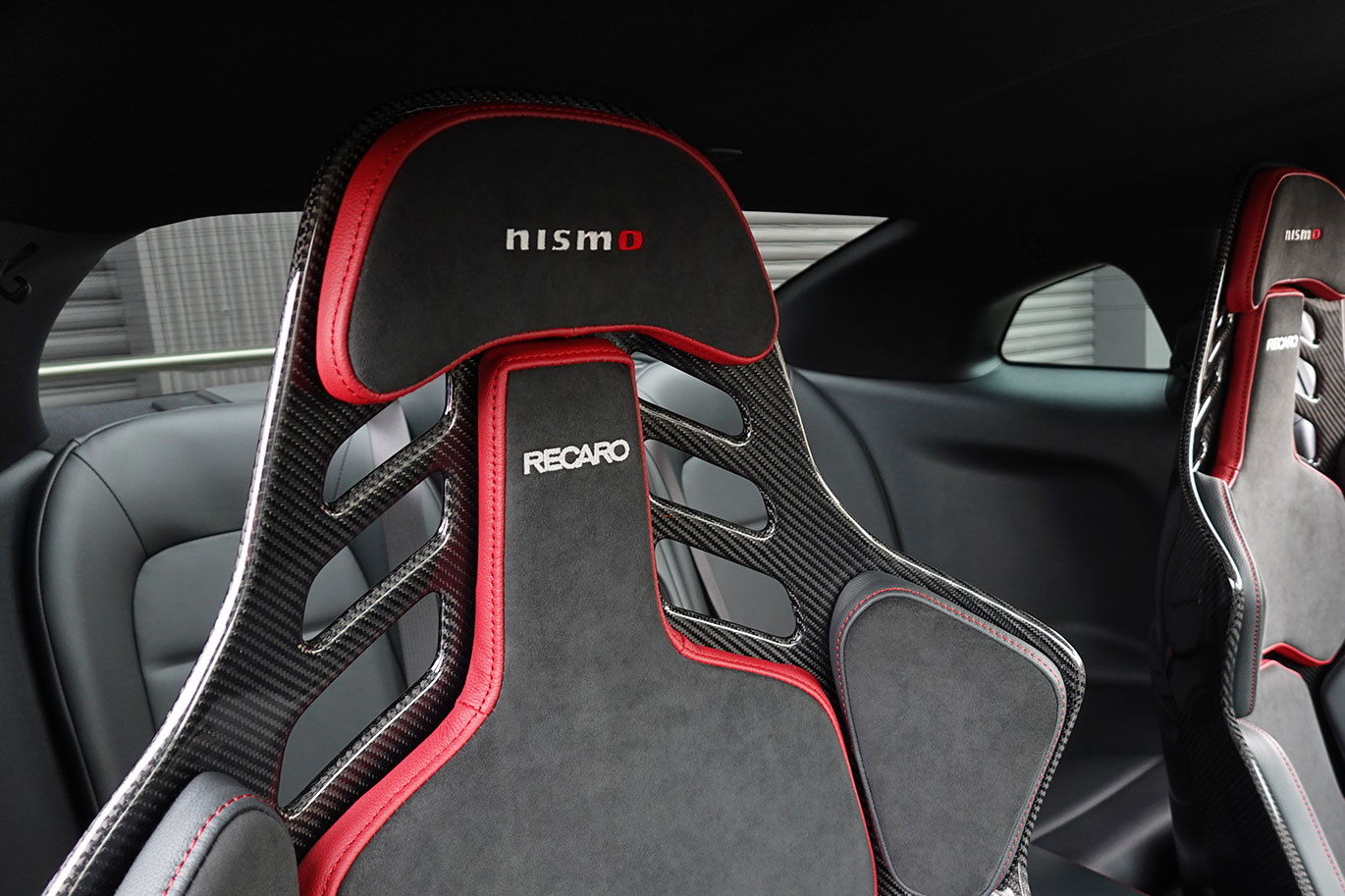 日産 GT-R R35 GT-R, Track edition engineered by NISMO T-Spec MY24・T-Spec専用色：ミレニアムジェイド-JW0-・メーカーOP：Reacaro製カーボンバックバケットシート