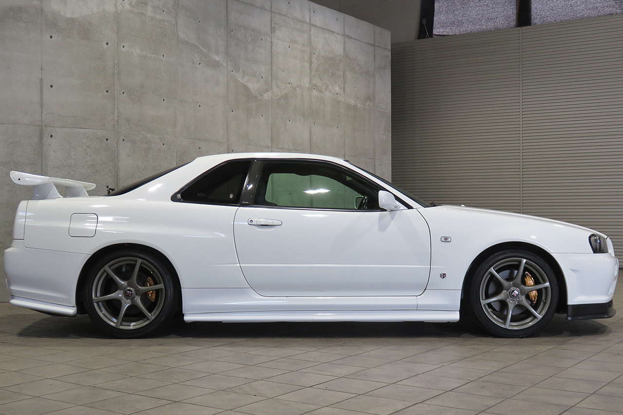日産 スカイラインGT-R 