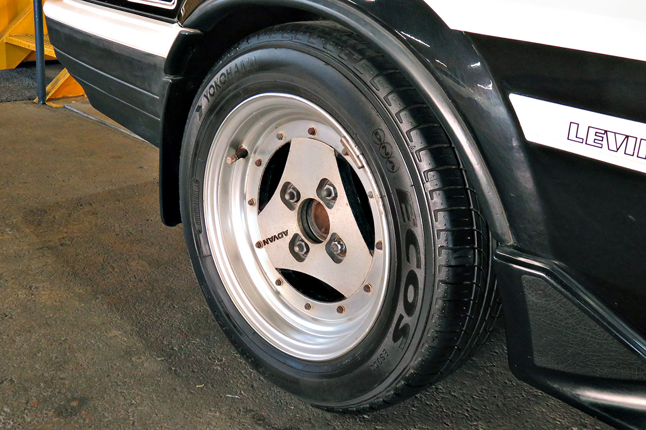 トヨタ カローラレビン GT アペックス