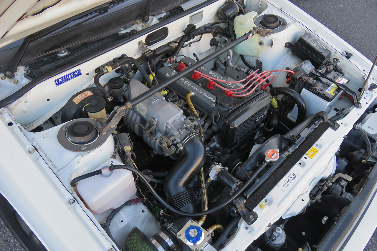 トヨタ カローラレビン GT アペックス