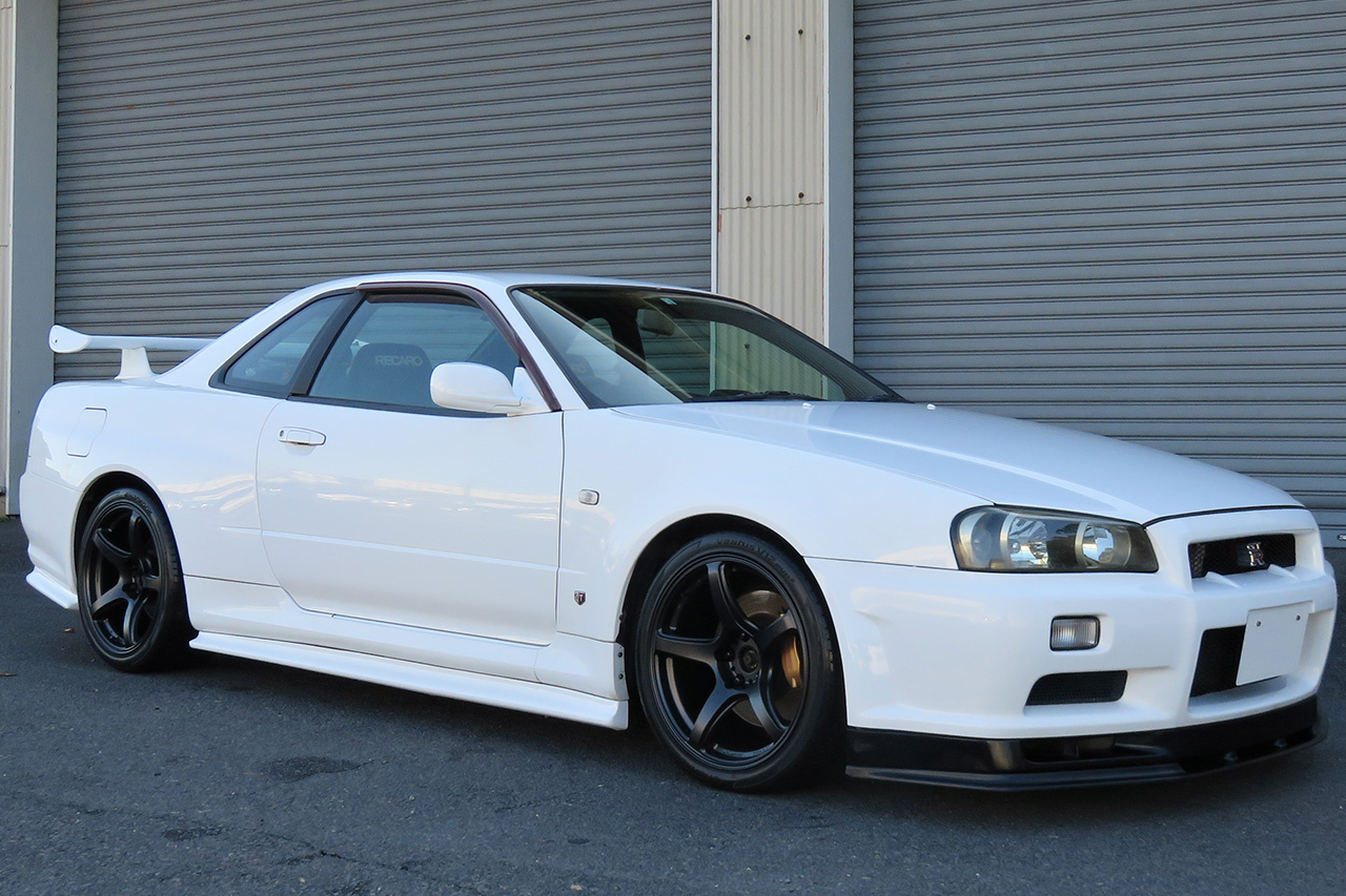 日産 スカイラインGT-R GT-R