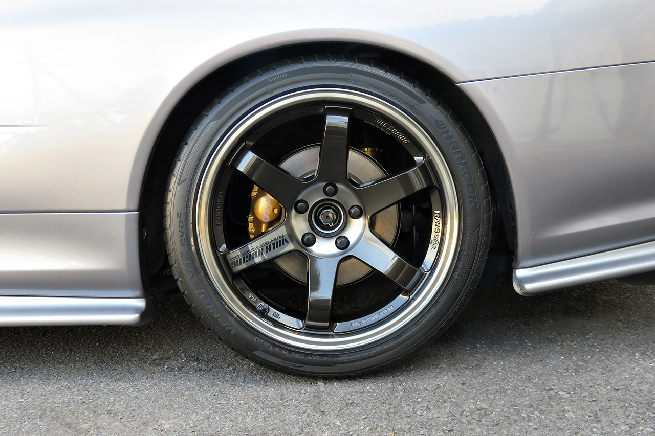 日産 スカイラインGT-R V-spec