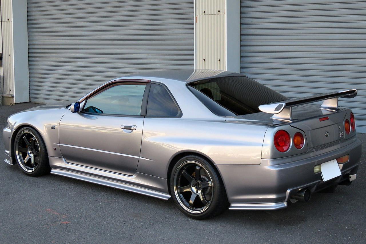 日産 スカイラインGT-R V-spec