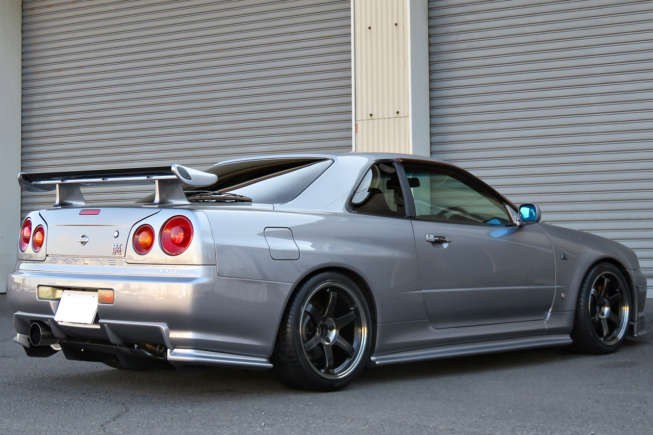 日産 スカイラインGT-R V-spec