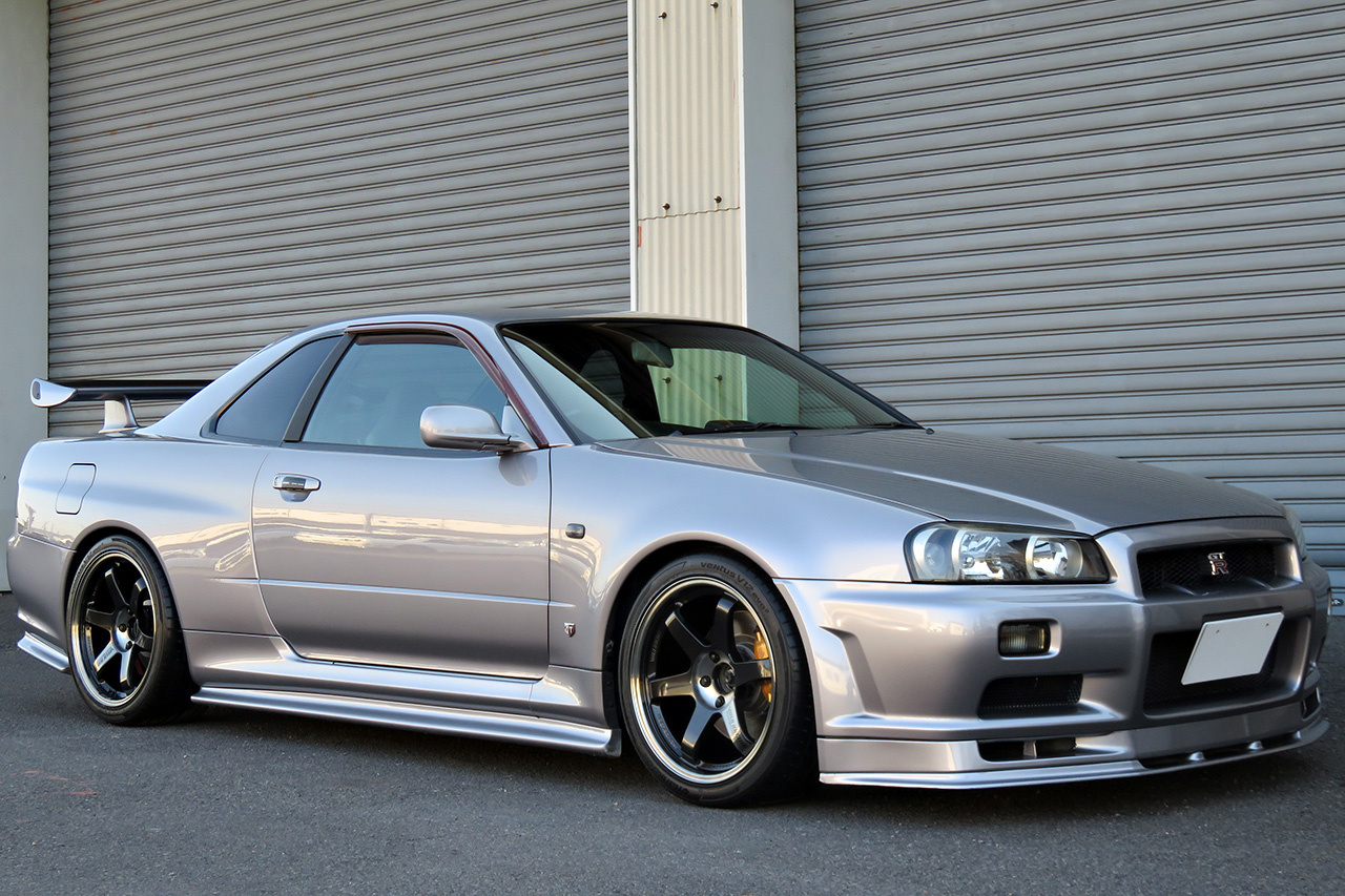 日産 スカイラインGT-R V-spec