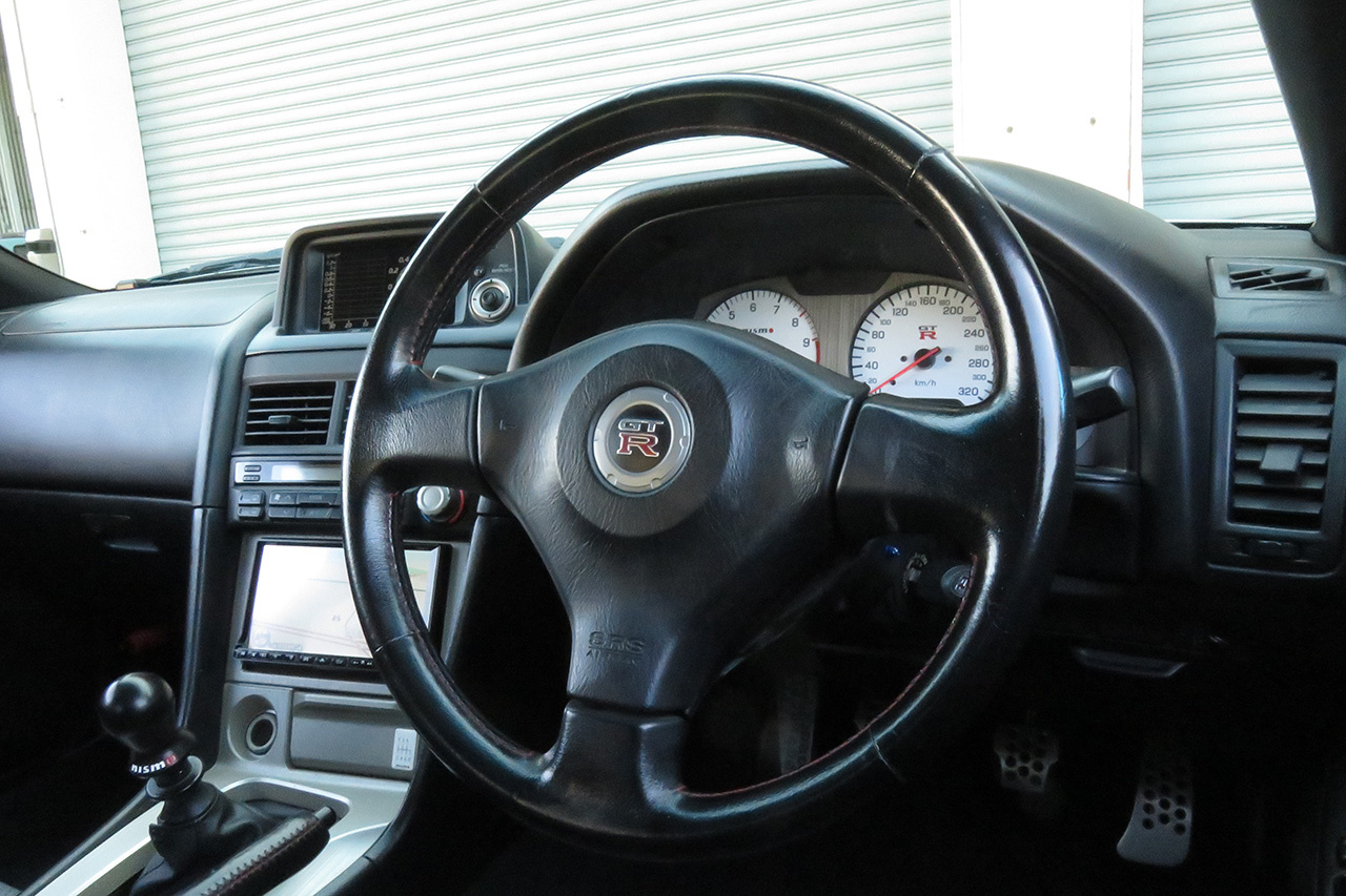 日産 スカイラインGT-R V-spec