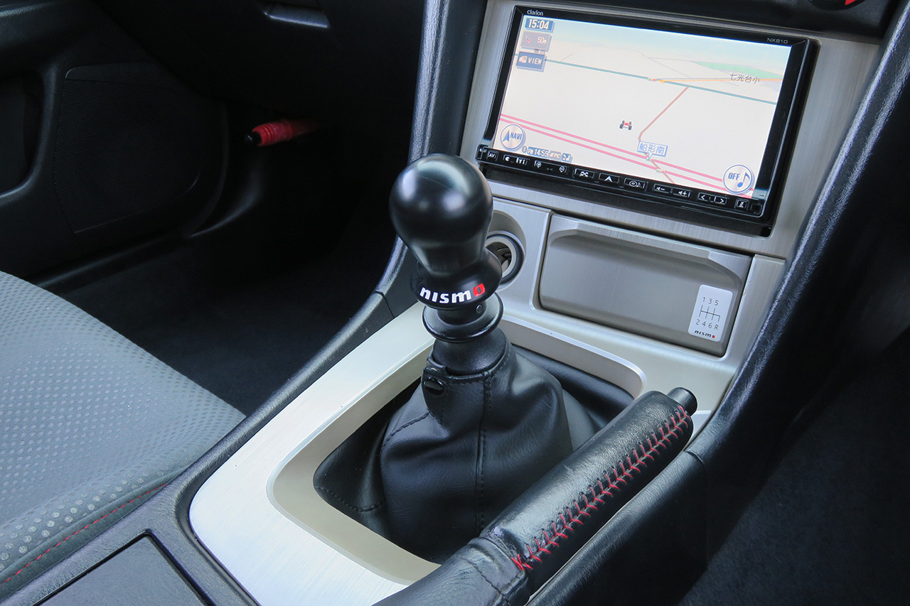 日産 スカイラインGT-R V-spec
