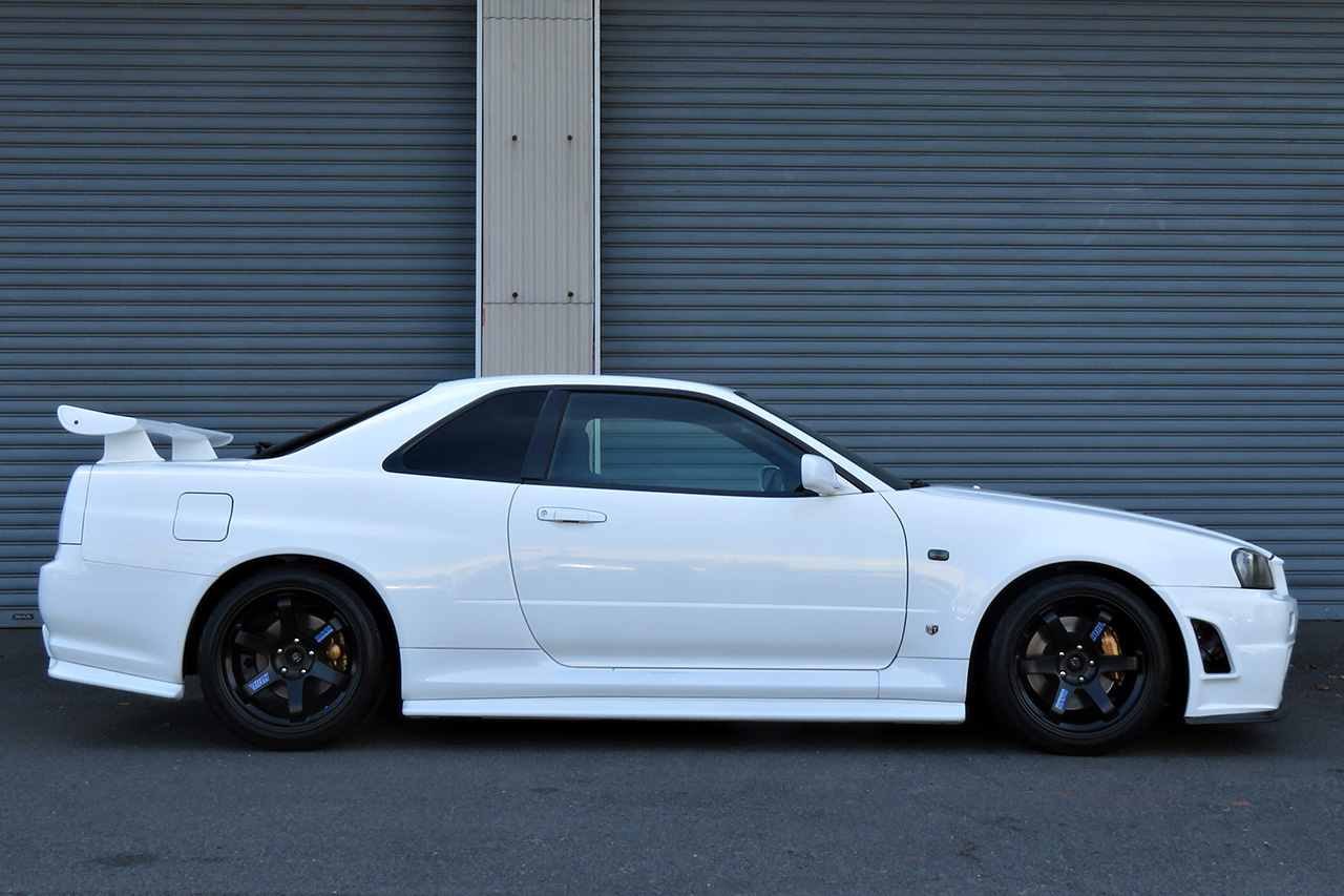 日産 スカイラインGT-R GT-R