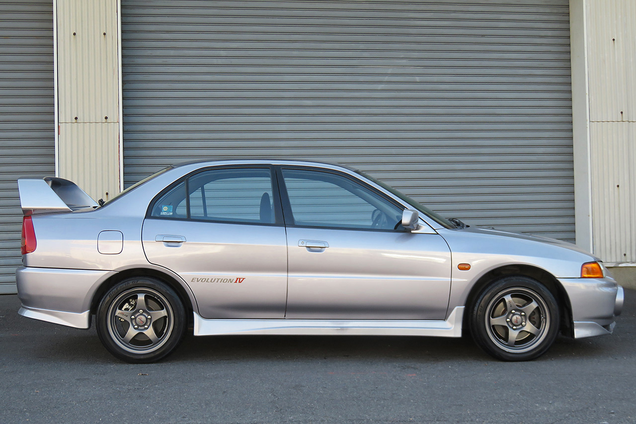 三菱 ランサーエボリューション GSR エボリューションⅣ