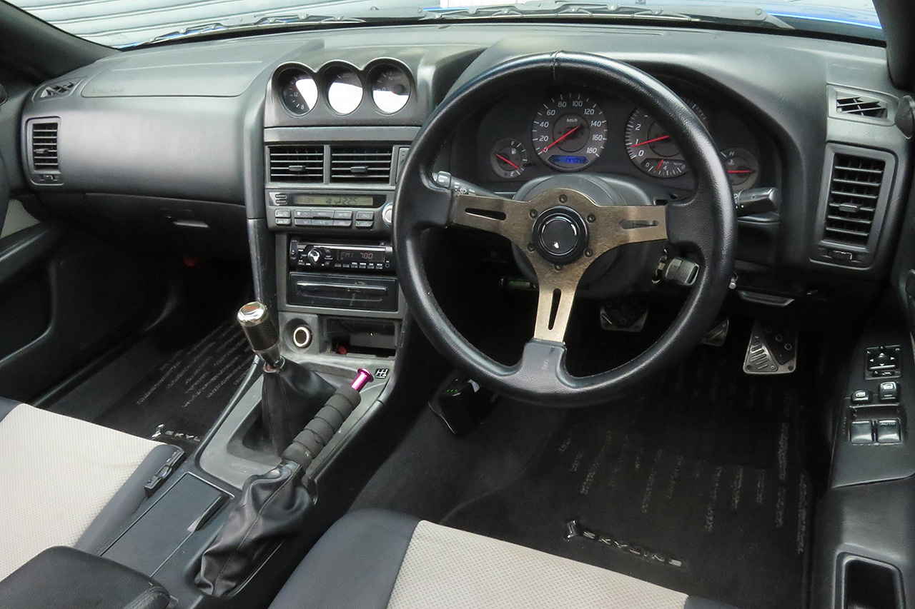 日産 スカイラインクーペ 25GT ターボ
