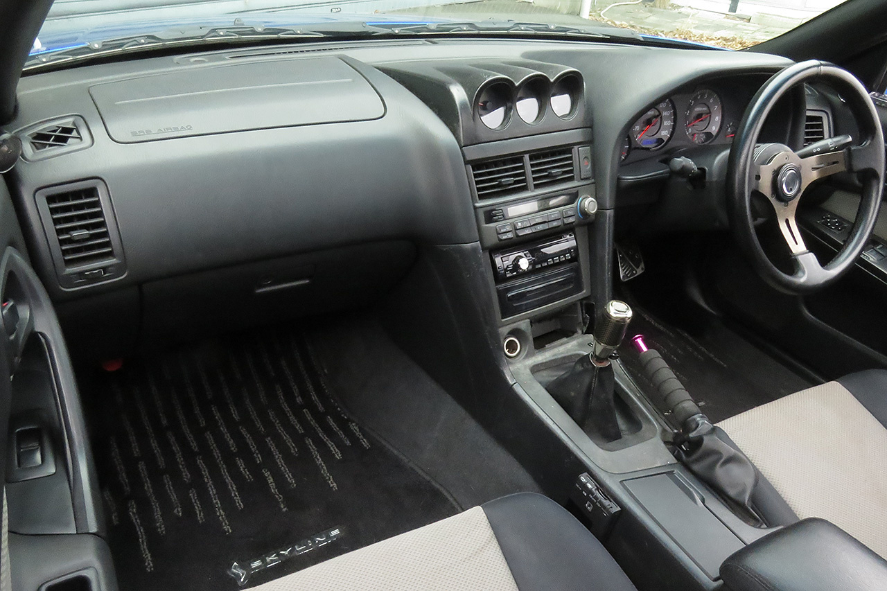 日産 スカイラインクーペ 25GT ターボ