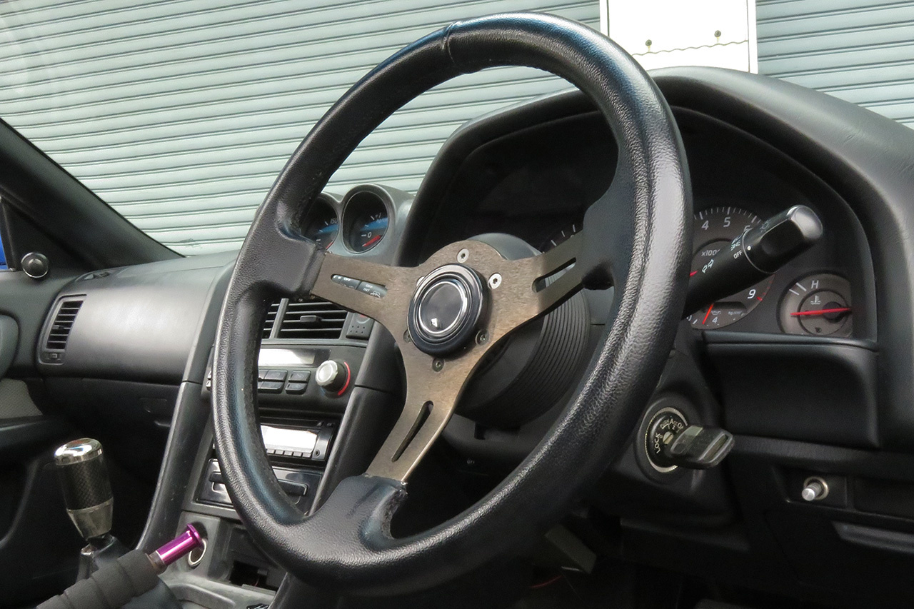 日産 スカイラインクーペ 25GT ターボ