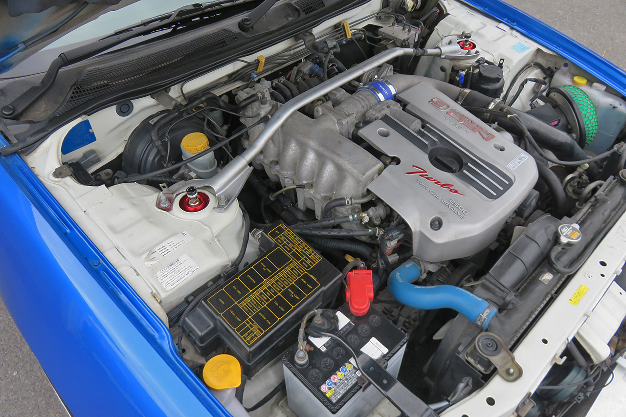 日産 スカイラインクーペ 25GT ターボ