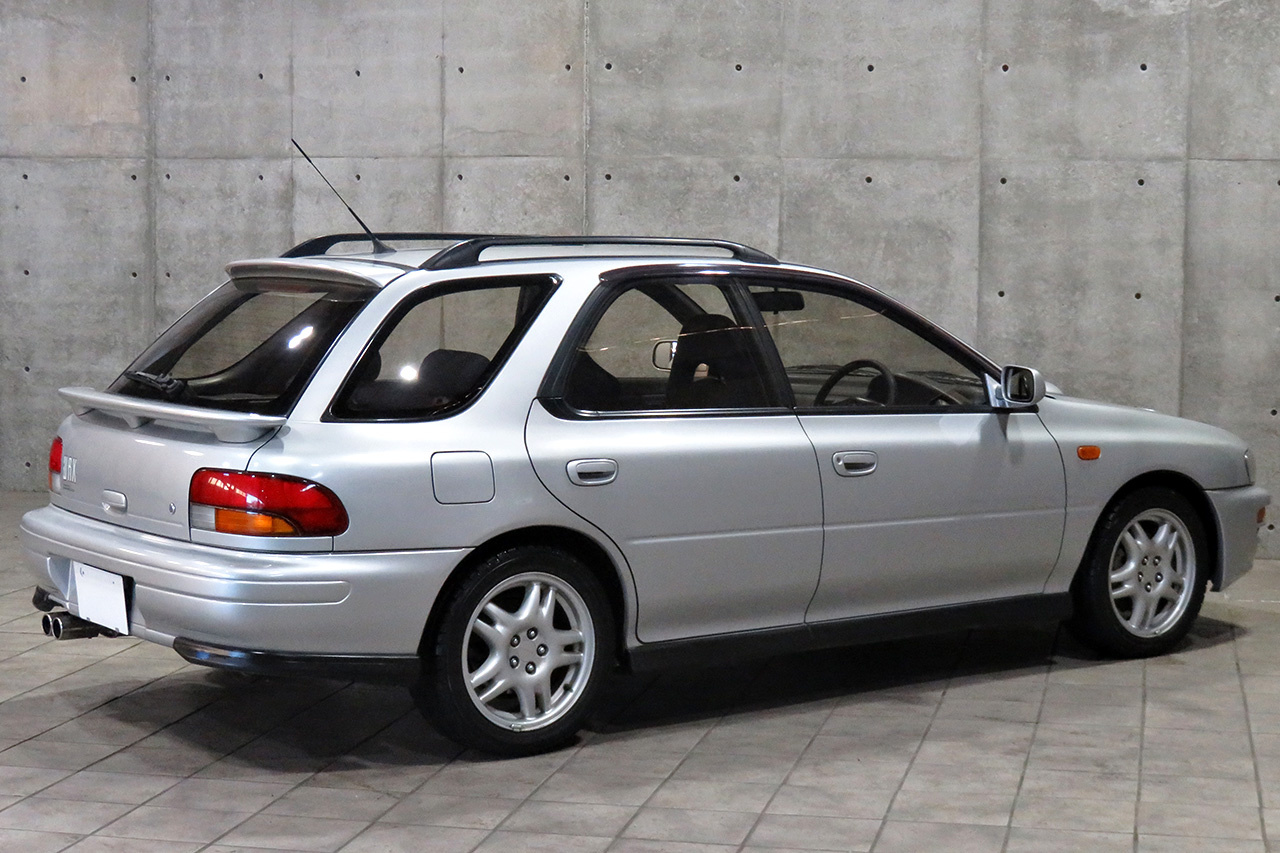 スバル インプレッサスポーツワゴン WRX