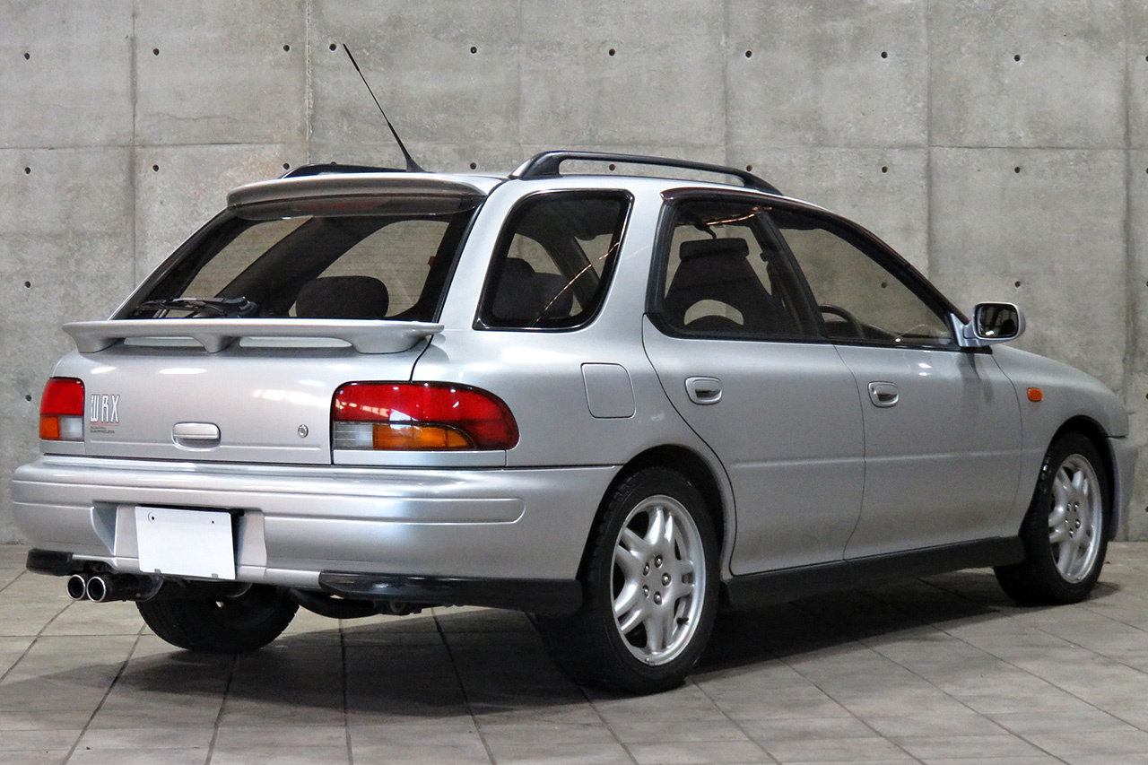 スバル インプレッサスポーツワゴン WRX