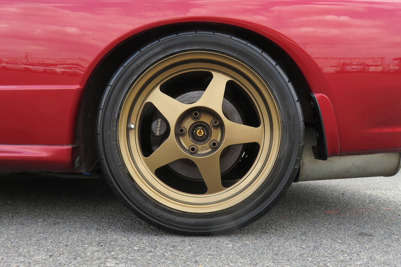 日産 スカイラインGT-R R32 GT-R