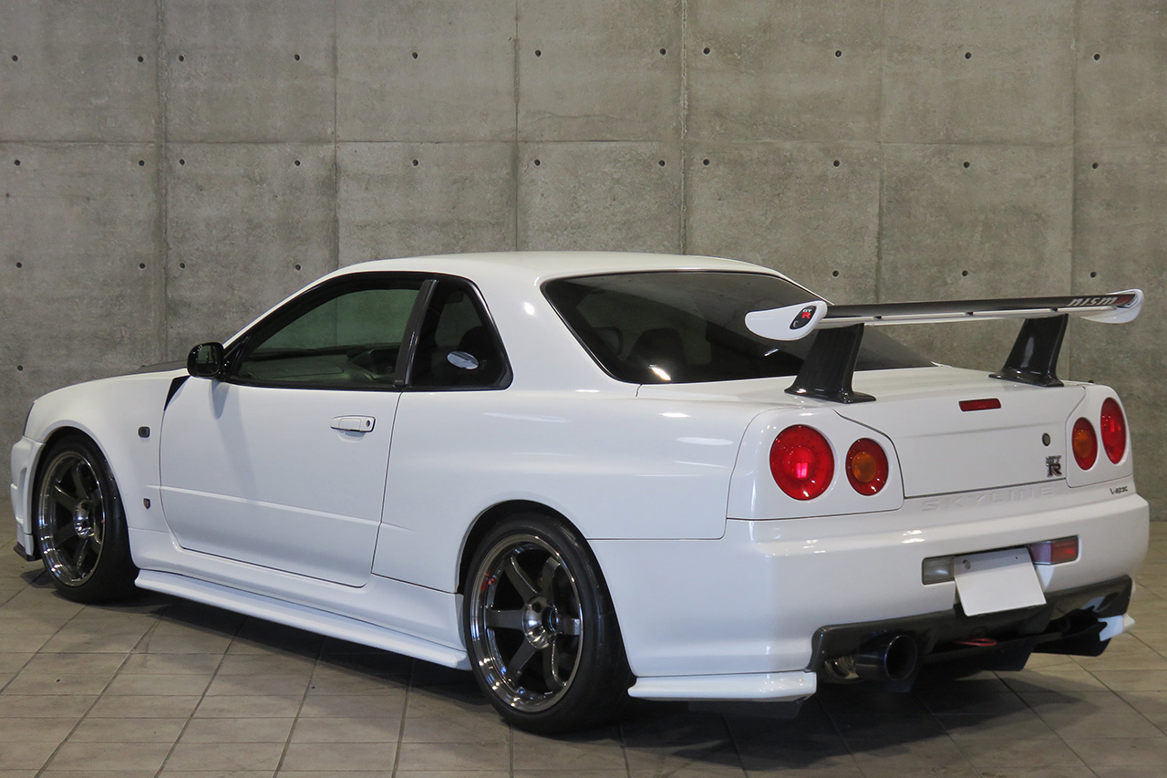 日産 スカイラインGT-R V-spec