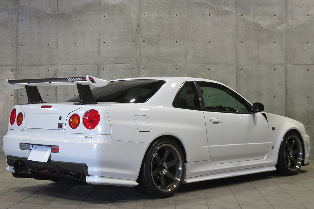 日産 スカイラインGT-R V-spec
