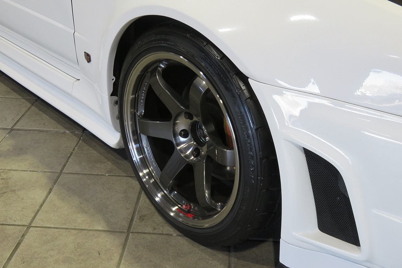 日産 スカイラインGT-R V-spec