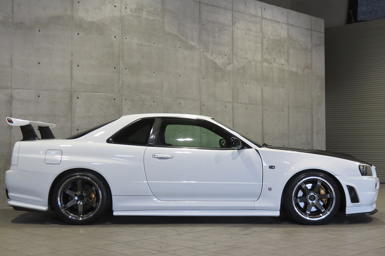 日産 スカイラインGT-R V-spec